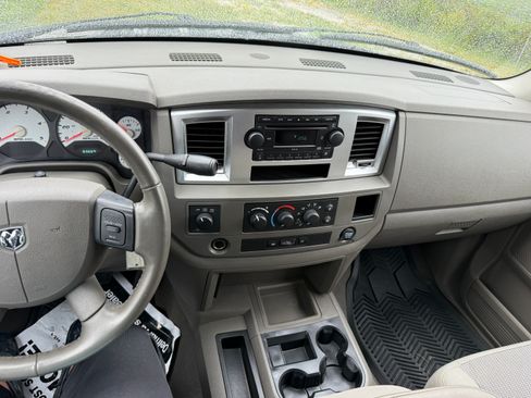 Used 2008 Dodge Ram 2500 Truck SXT w/ Popular Equipment Group image 9