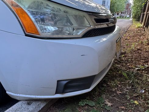 Used 2008 Ford Focus SE FWD image 12