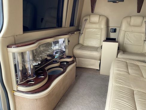 Used 2008 Dodge Sprinter 2500 image 14