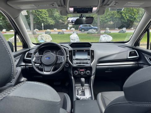 Used 2019 Subaru Forester Premium AWD/4WD image 24