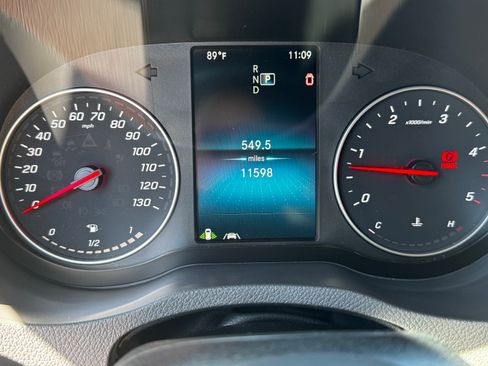 Used 2022 Mercedes-Benz Sprinter 2500 image 6