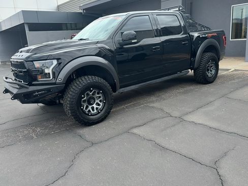 Used 2018 Ford F150 Raptor w/ Equipment Group 802A Luxury image 2