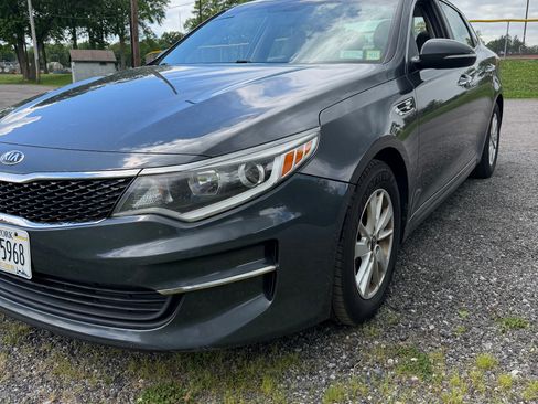 Used 2016 Kia Optima LX w/ LX Convenience Package FWD image 11