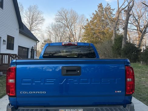 Used 2021 Chevrolet Colorado LT image 8