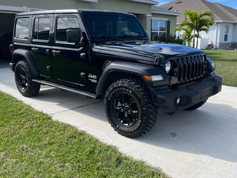 Used 2019 Jeep Wrangler Unlimited Sport S image 14