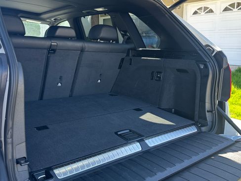 Used 2017 BMW X5 xDrive40e image 8