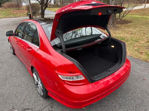 Used 2009 Mercedes-Benz C 350 Sport image 5