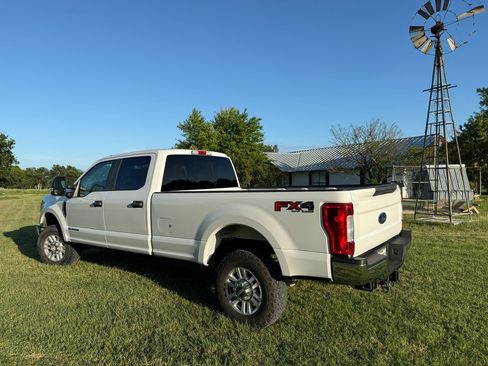 Used 2017 Ford F350 XL w/ STX Appearance Package AWD/4WD image 6