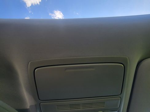 Used 2011 Honda Accord EX image 10