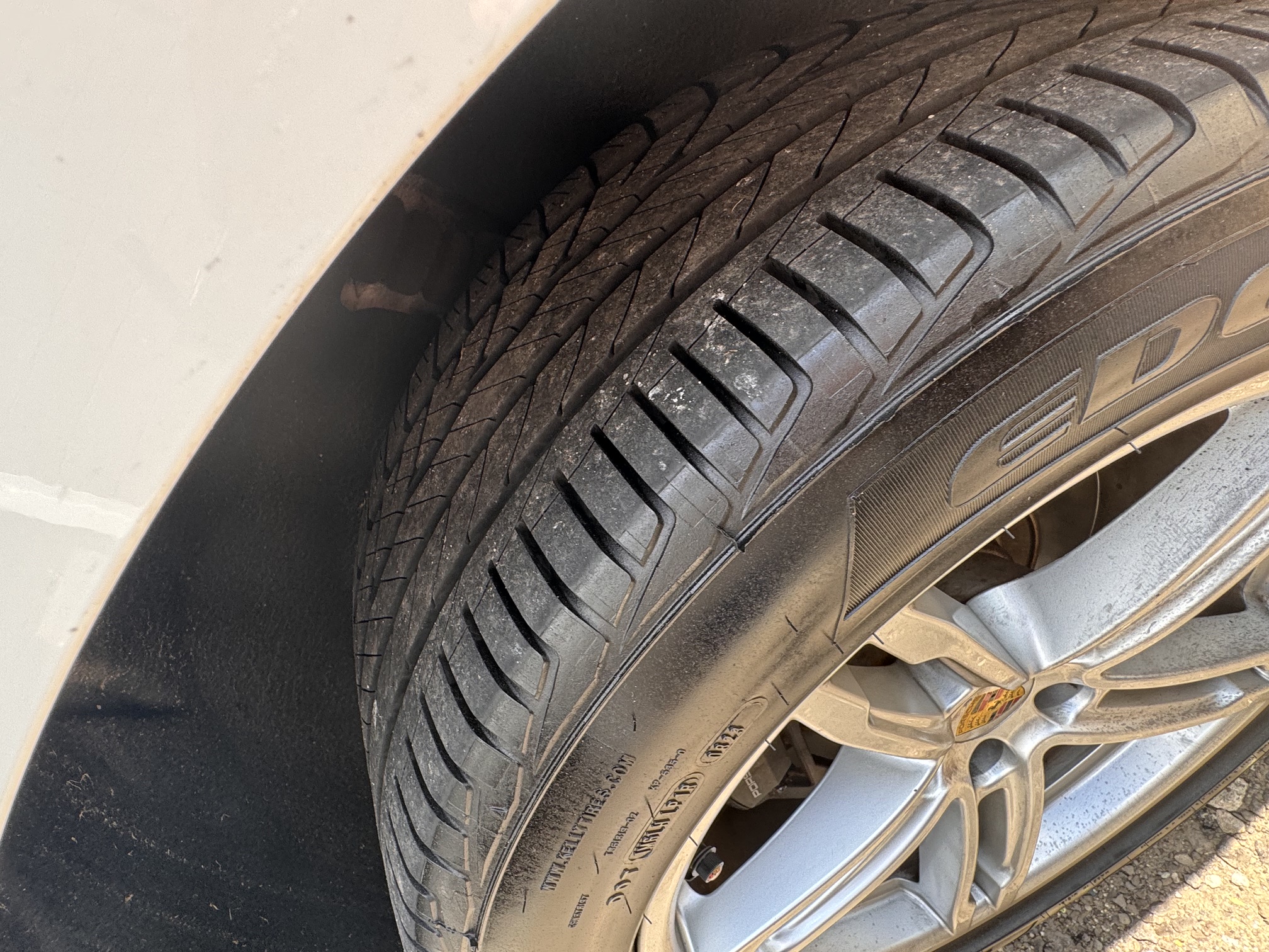 Used 2022 Porsche Macan AWD/4WD image 17