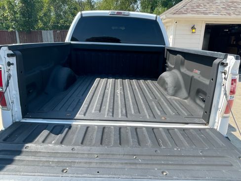 Used 2011 Ford F150 XLT w/ XLT Convenience Pkg image 13