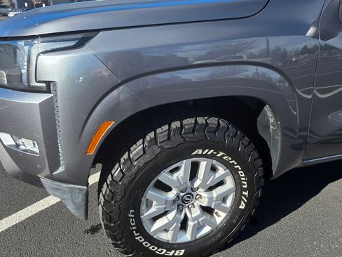 Used 2022 Nissan Frontier SV image 5