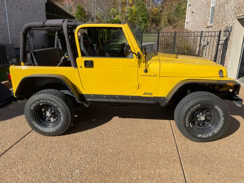 Used 2000 Jeep Wrangler SE image 8
