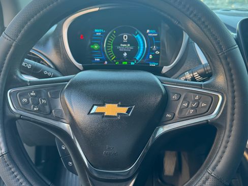 Used 2018 Chevrolet Volt LT FWD image 18