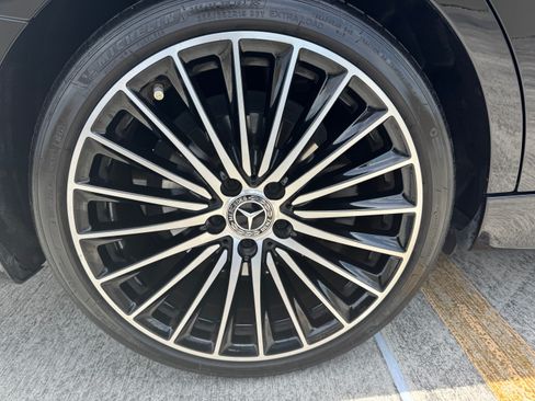 Used 2023 Mercedes-Benz C 300 Sedan image 10
