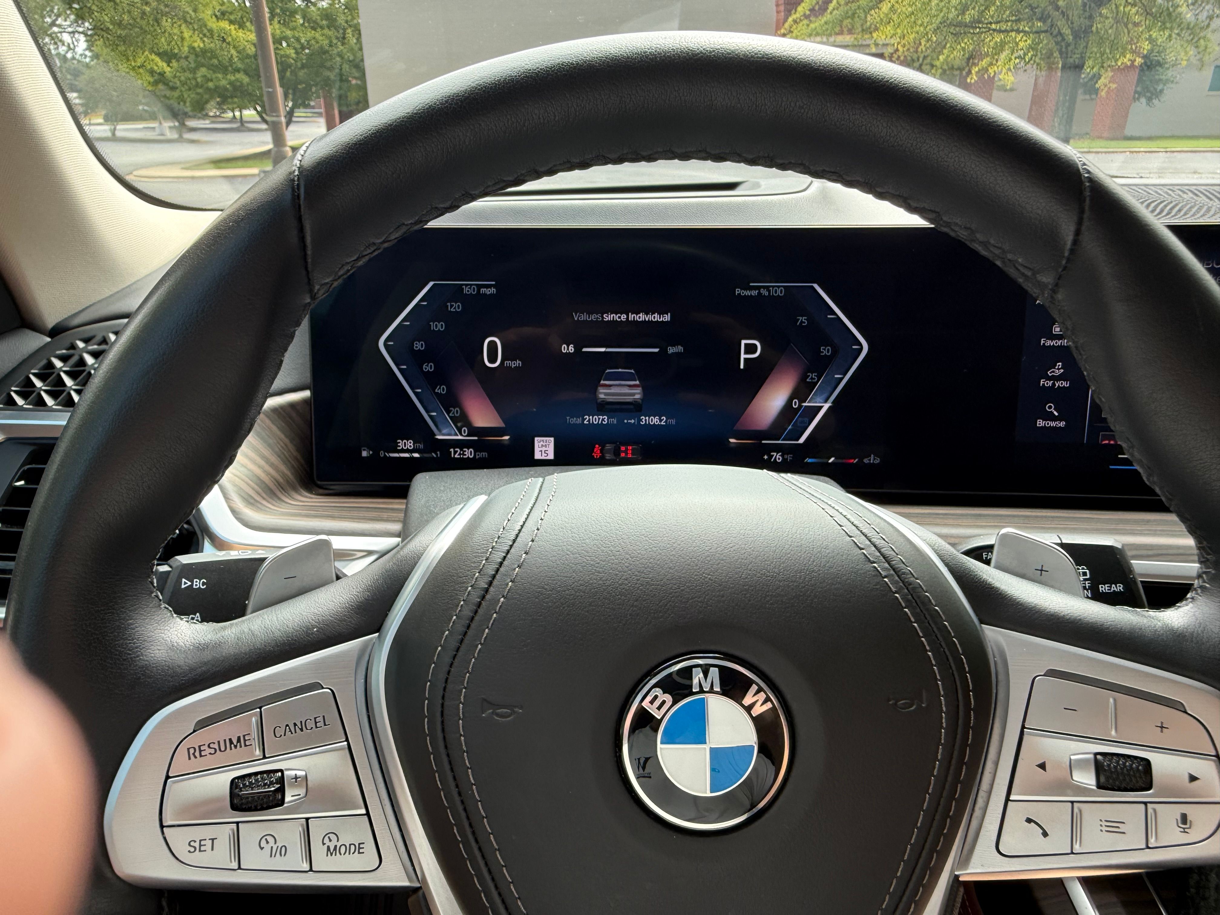 Used 2023 BMW X7 xDrive40i w/ Executive Package AWD/4WD image 6