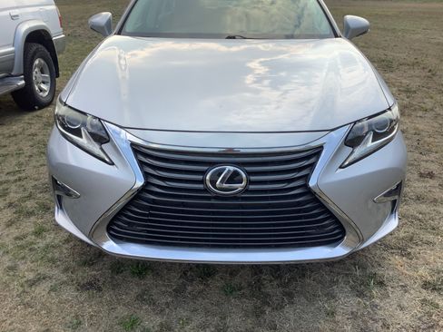 Used 2017 Lexus ES 350 image 2