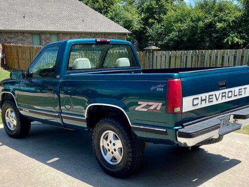 Used 1995 Chevrolet Silverado 1500 4x4 Regular Cab image 2
