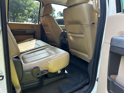 Used 2011 Ford F350 Lariat w/ Lariat Ultimate Pkg AWD/4WD image 19
