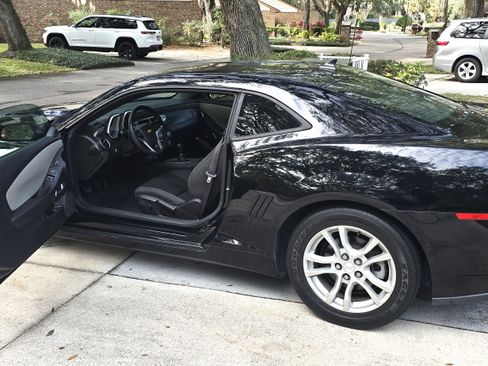 Used 2015 Chevrolet Camaro LS image 9