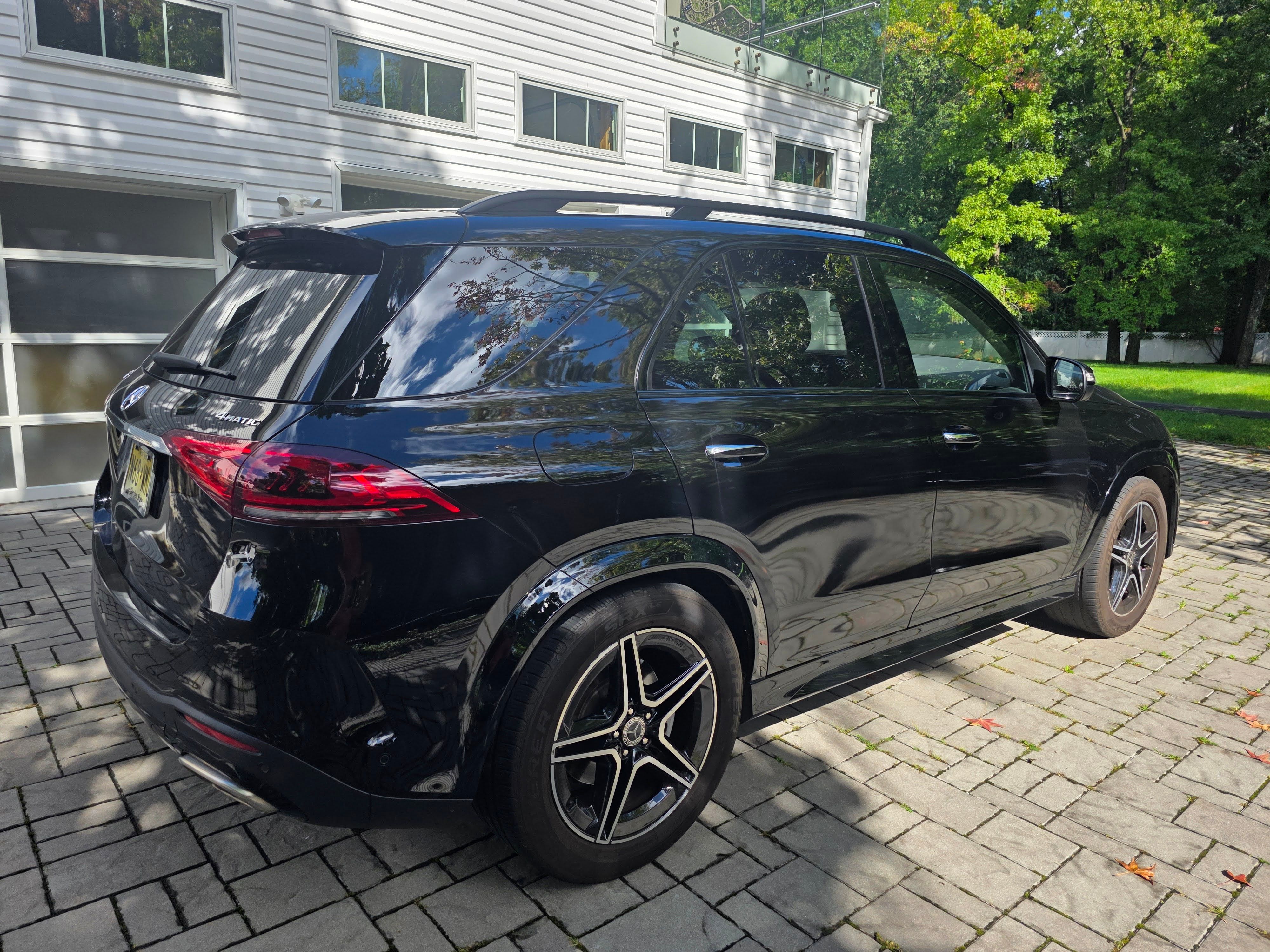 Used 2020 Mercedes-Benz GLE 450 4MATIC image 1