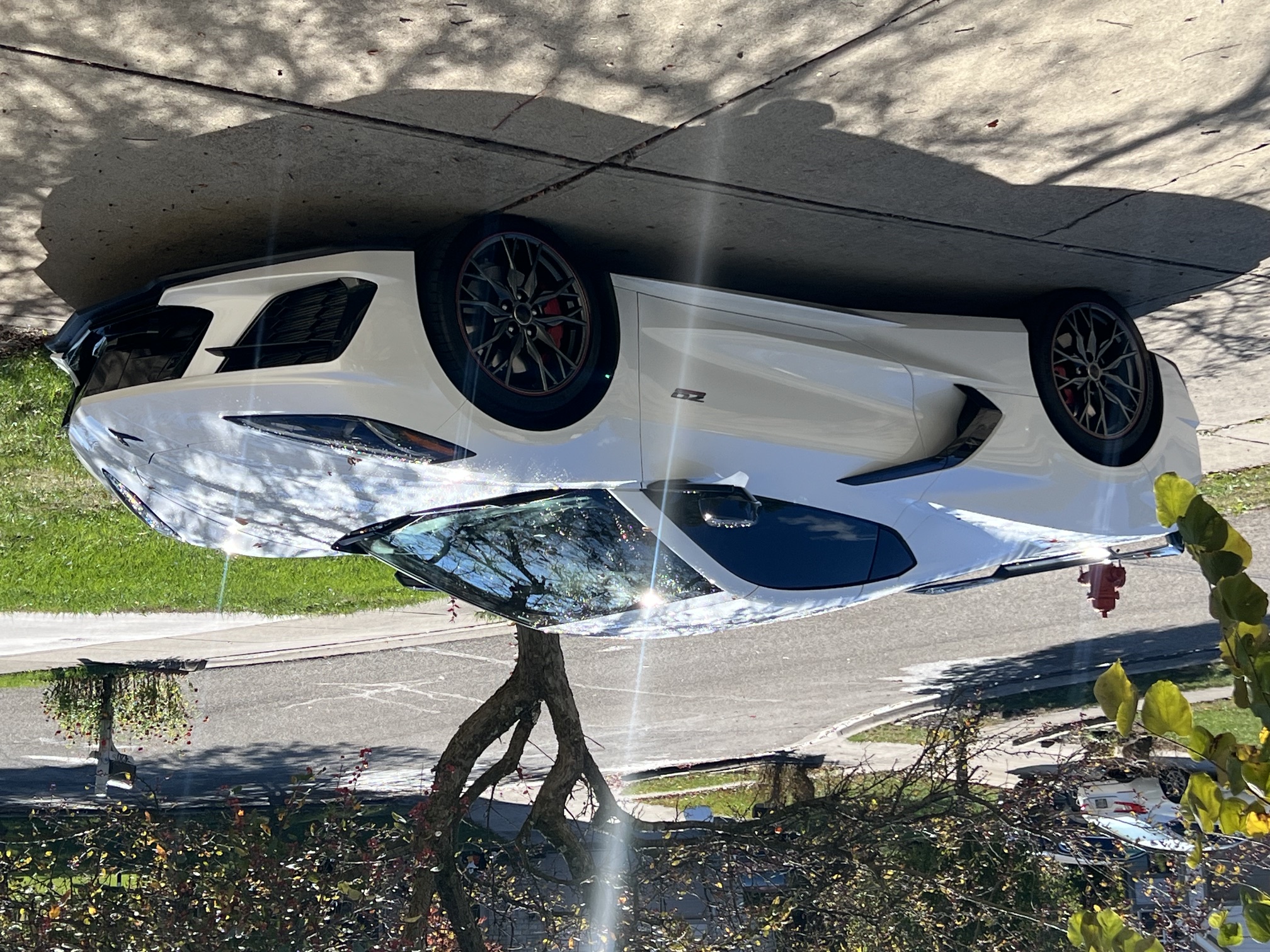 Used 2023 Chevrolet Corvette Stingray Premium Cpe w/ Z51 Performance Package RWD image 1