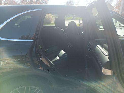 Used 2016 Porsche Cayenne S image 6