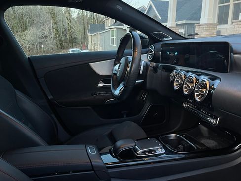 Used 2020 Mercedes-Benz CLA 250 4MATIC image 21