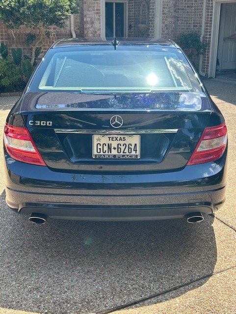 Used 2011 Mercedes-Benz C 300 Sedan image 15