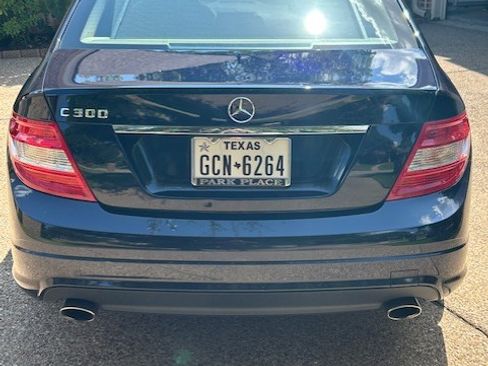 Used 2011 Mercedes-Benz C 300 Sedan image 15