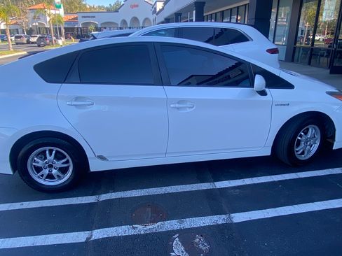 Used 2010 Toyota Prius Two image 2