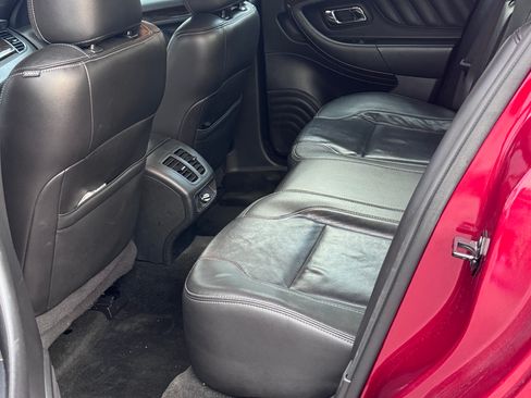 Used 2016 Ford Taurus Limited image 8