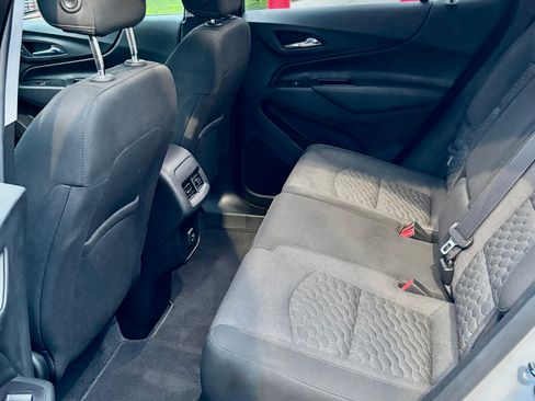 Used 2020 Chevrolet Equinox LT image 9
