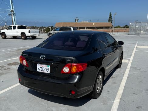 Used 2010 Toyota Corolla LE w/ All Weather Guard Pkg FWD image 5
