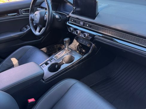 Used 2024 Honda Civic Touring image 12