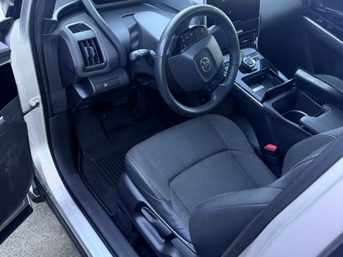 Used 2023 Toyota bZ4X XLE Sport Utility 4D w/ Weather Package image 5