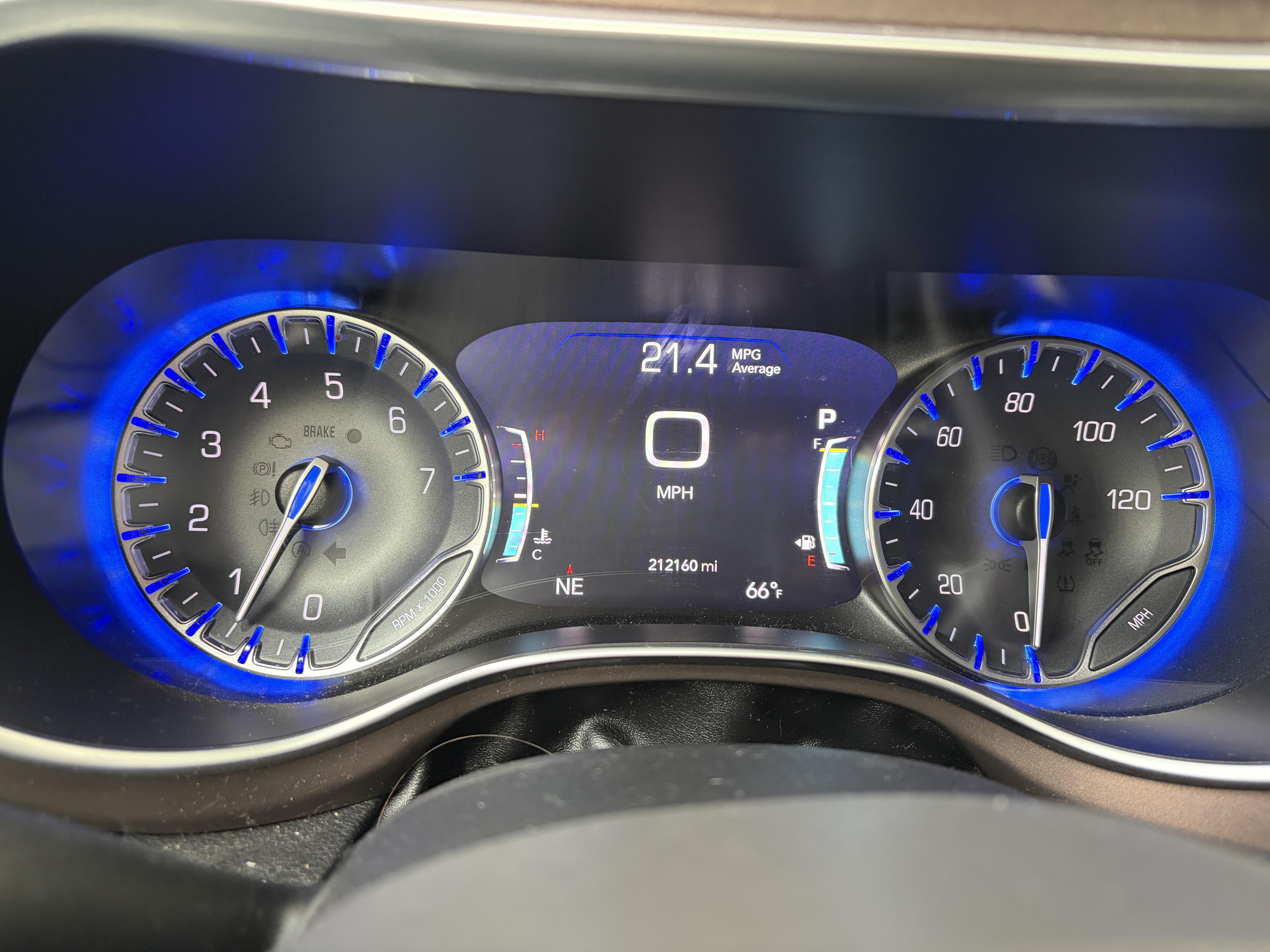 Used 2017 Chrysler Pacifica Touring-L Plus FWD image 22