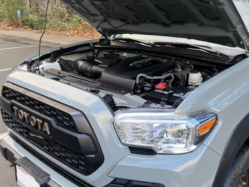 Used 2022 Toyota Tacoma SR5 image 10