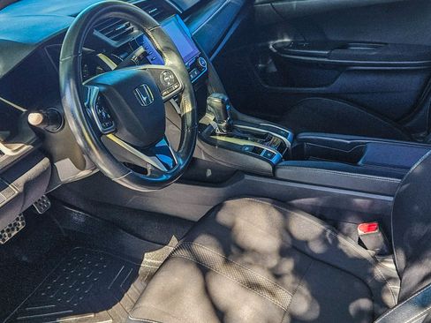 Used 2020 Honda Civic Sport image 13