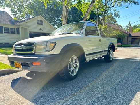 Used 1998 Toyota Tacoma Short Bed image 6