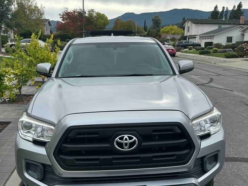 Used 2017 Toyota Tacoma 4x4 Access Cab image 1