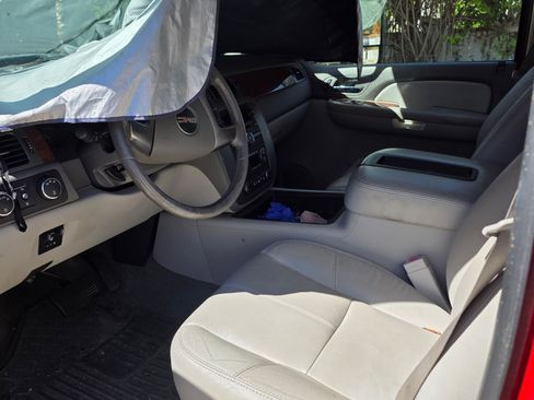 Used 2007 GMC Sierra 3500 SLT w/ Convenience Package image 4