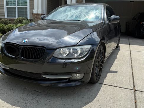 Used 2013 BMW 328i Convertible image 1