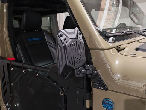 Used 2025 Jeep Wrangler Unlimited Rubicon 4xe w/ Safety Group image 17