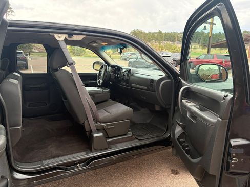 Used 2011 Chevrolet Silverado 1500 LT w/ Interior Plus Package image 12