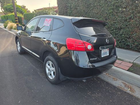 Used 2012 Nissan Rogue S w/ Special Edition Pkg FWD image 5