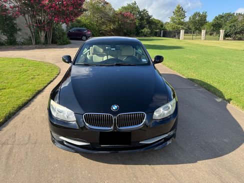 Used 2011 BMW 335i Convertible RWD image 4
