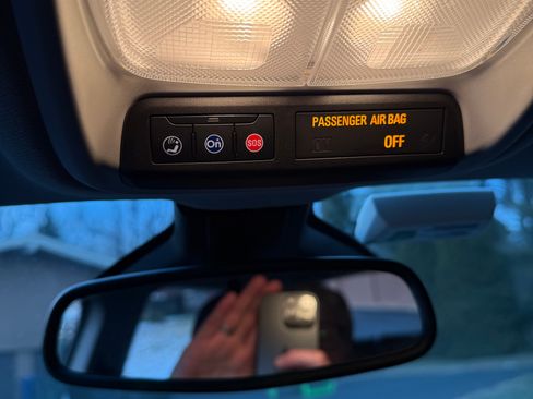 Used 2022 Chevrolet Bolt LT w/ Infotainment Package image 19