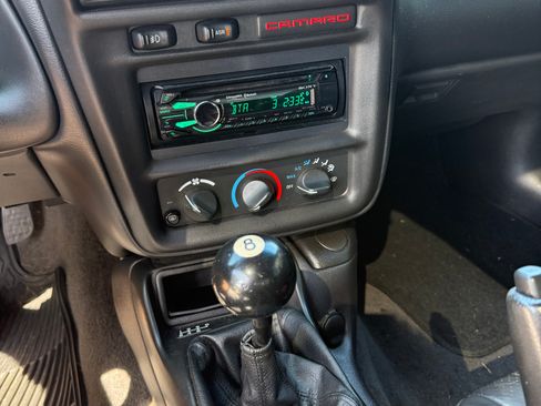 Used 2000 Chevrolet Camaro Z28 w/ SS Performance/Appearance Pkg RWD image 12