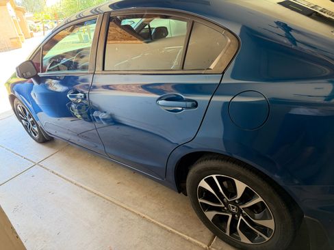 Used 2013 Honda Civic EX-L image 2